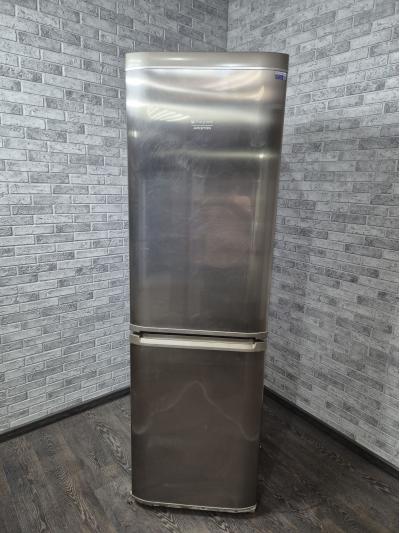 Холодильник HOTPOINT-ARISTON RMBA 2200.L.019